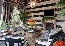 Mix And Chic Cool Designer Alert Jeff Andrews Jenner House Outdoor Living Space Kris Jenner House