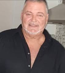 We melden het overlijden van de heer Eddy Mols uit Bredene. Eddy is geboren  te Oostende op 12 december 1960 en overleed er op 26 mei 2025. De as van  Eddy zal