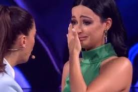 Takmičarka plakala na sceni Zvezda Granda zbog komentara žirija