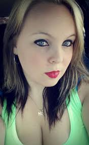 Mollie Osborne's Instagram, Twitter & Facebook