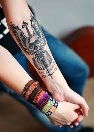 1 kol dövmesi yaptırırken nelere dikkat etmeli? Kadin Ic Kol Dovmeleri Forearm Tattoo For Woman Muzik Dovmeleri Kol Dovmesi Dovme
