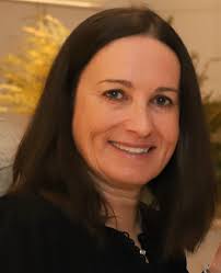 Michelle Malek's Instagram, Twitter & Facebook