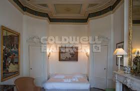 Epingle Par Coldwell Banker Occitania Prop Sur Appartement Dans Hotel Particulier Situe Dans Le Centre Ville De Montpellier Vente Appartement Appartement Hotel Particulier