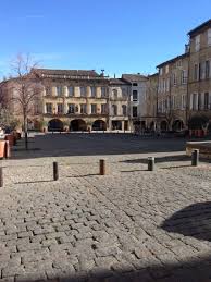 Estas estadías están muy valoradas por su ubicación trés joli t2 a 10 minutes des cascadest2 de 40² plien de charme dans un petit immeuble avec entrée sécurisé en plein côeur du centre ville de. A Vendre Centre Ville De Bagnols Sur Ceze 30200