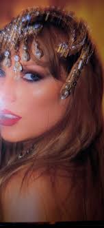 It came with a cat hair. Or someone's hair lol. 🥰😻