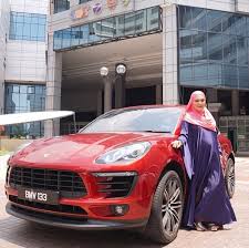 Nur shahida mohd rashid (youtuber) was born on the 14th of march, 1985. Biodata Dan Latar Belakang Datin Shahida Isteri Datuk Aliff Syukri Iluminasi