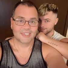 Jesse Bertram's Instagram, Twitter & Facebook