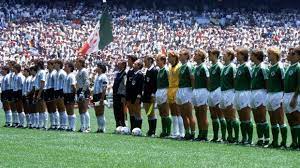 Der dfb war noch nicht wieder in die fifa aufgenommen, österreich zog seine bewerbung vor beginn der qualifikation zurück. Mexiko Als Erstes Land Zum Dritten Mal Wm Gastgeber