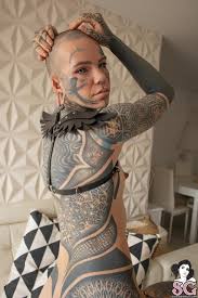 Naked girl headshave-64 photos of daring depilations