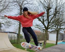Facebook gives people the power. Aanstormend Skateboardtalent Lore Bruggeman 18 Jaar En Klaar Voor De Olympische Spelen Newsmonkey