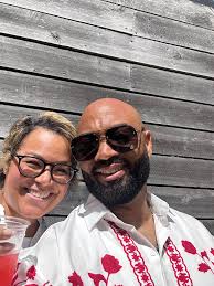 Monique and her husband Sidney Hicks have been married for 18 years. 🥰🖤