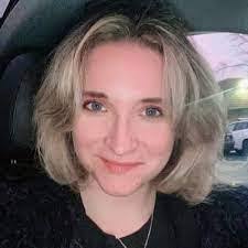 Carol Propp's Instagram, Twitter & Facebook