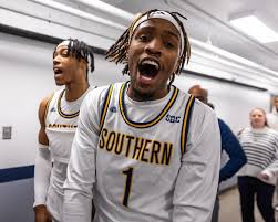 AJ Henderson (@bigfudgephoto) • Instagram photos and videos