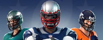 Outfits are cosmetic only, changing the appearance of the player's character, so they do not provide any game benefit although some outfits can be used to blend in the environment. Die Neuen Nfl Trikots In Fortnite Sind 33 Skins In Einem