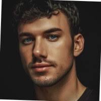 100+ perfiles de «Demoss»