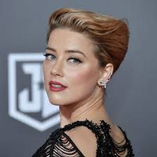 Johnny Depp and Amber Heard are engaged