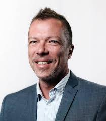 Danielle Scheer's Instagram, Twitter & Facebook