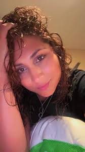 Hi im iso of someone to come clean ONE room in my house. Im using it for  storage but I just randomly throw alot of stuff in there. So im looking for