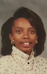 Lisa Wyche's Instagram, Twitter & Facebook