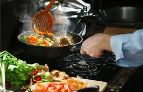 Cocinar verduras verdes está al alcance de cualquiera. Estos Son Los Errores Mas Frecuentes Al Cocinar Verduras