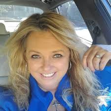 Feel like I could listen to that all day. Race shops are always home. The  best sound.