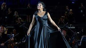 Am sonntagabend haben sich anna netrebko und ihr ehemann yusif eyvazov auf der bühne der wiener. Anna Netrebko Stars As Tosca Imz International Music Media Centre