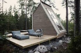 They arrive to find they are quite isolated with no means of communicating with the outside world. A Tiny Cabin In The Finnish Woods Ignant