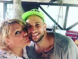 Janette Hutton a Roman Adamka