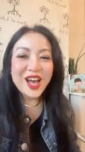 Debby Jean's Instagram, Twitter & Facebook