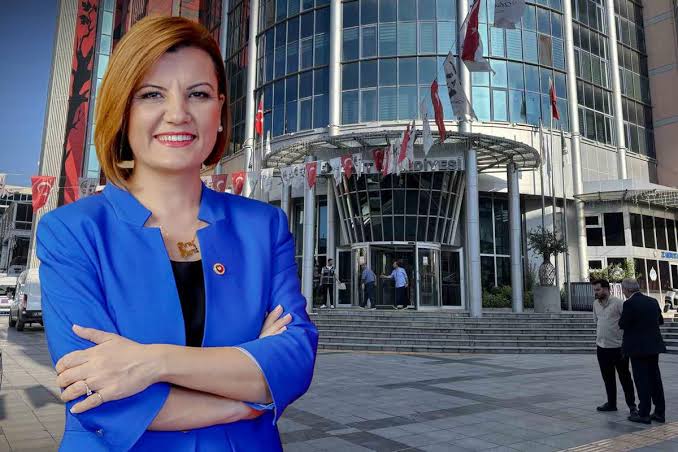 İzmit Belediye Başkanı Fatma Kaplan Hürriyet