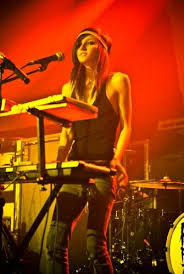 She Looked So Young Good Morning Beautiful Singer Lights
