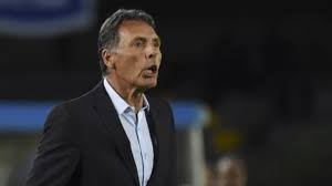 Miguel ángel russo, dt de boca juniors, aseguró que está contento con los refuerzos, admitió que es difícil incorporar y aclaró que aún no tuvo contacto con miguel borja. Alianza Lima Miguel Angel Russo Optimista Pese A Derrota La Zona Esta Muy Pareja Rpp Noticias