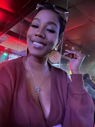 Hi all! I'm a nail tech who new to atl and wanted to introduce myself