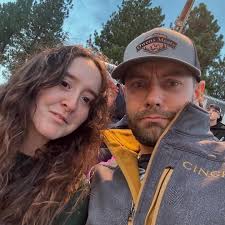 What is a good app or map to follow for a snowmobiling trip from Cle Elum  to Whistling Jacks?