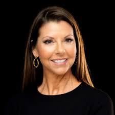 Thank you Herald Tribune for reaching out to me. My years in this community  have been extremely special and I'll miss my Ambassadors. Love this picture  with some great Goodwill Ambassadors, Robyn… |