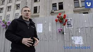 Стерненко з 2014 року був одним із лідерів проукраїнських акцій та антитруханівських протестів у місті, яке до того ж політичними стерненко вважає й інші обвинувачення проти себе. Legko Li Byt Patriotom Pravyj Sektor Sergeya Sternenko