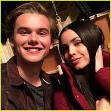 Garrett Wareing Shares On Set Selfie With Sofia Carson!