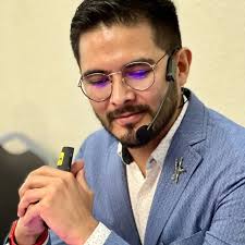 Adolfo Reyes Carbajal (@dr_fito) • Threads, Say more