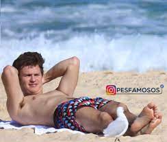 Ansel elgort feet