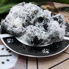 Tahun ini, kuih kerbau guling menjadi rebutan ramai dan ramai sanggup beratur panjang untuk mendapatkannya di rantau panjang, kelantan. Kuih Kerbau Guling Sedap Ke Tidak