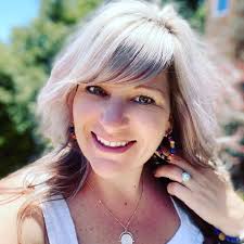 7/25: I was grateful for: 1. Knowing my motivation strategy. 2. Easy  returns. 3. Apple Pay when you forget your wallet. 4. Dinner salads. 5. My  love of being in nature