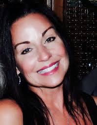 Donna Polizzi's Instagram, Twitter & Facebook