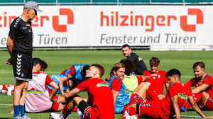 Sollte til die nächste saison gar nicht liefern, könnte freiburg ihn einfach loswerden und spartak hätte noch genug zeit ihn zu verkaufen. Bundesliga Serie Der Sc Freiburg Steckt Den Aderlass Weg Wie Immer Augsburger Allgemeine