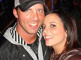 Country Star Sara Evans Engaged