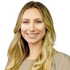 Kelsey Gratton's Instagram, Twitter & Facebook