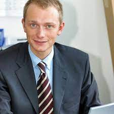 Beim parteitag kann christian lindner mit einem topergebnis rechnen. Biografie Christian Lindner