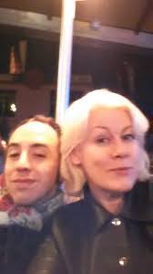 Amanda Fahey Singer (@amsarahfahey)