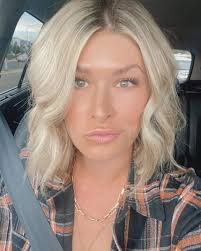 Danielle Dolan (@lovelifesjourneyspa) • Instagram photos and videos