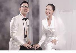 Maybe you would like to learn more about one of these? 10 Foto Prewedding Indoor Studio Simple Portalkuningan Com