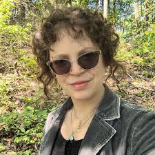 The London Séance Society: A Haunting Novel of Mediums,